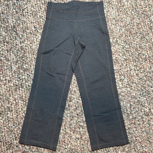 Athleta grey crop workout leggings - Picture 2 of 8